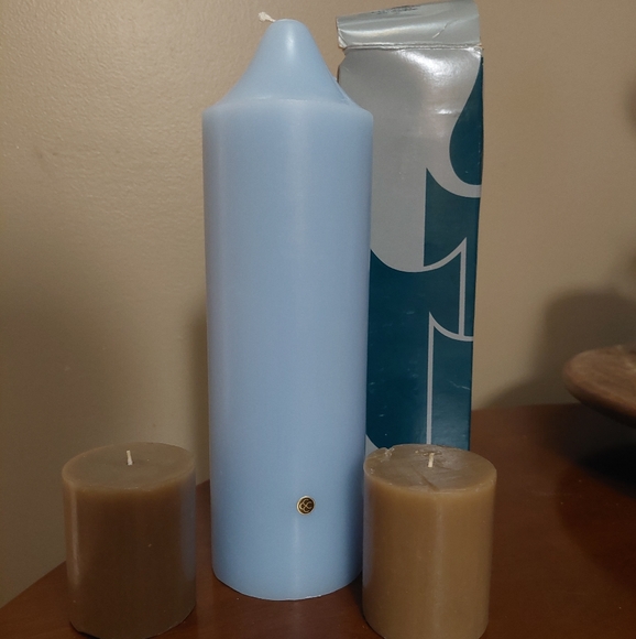 Partylite sky blue pillar candle - Picture 4 of 5
